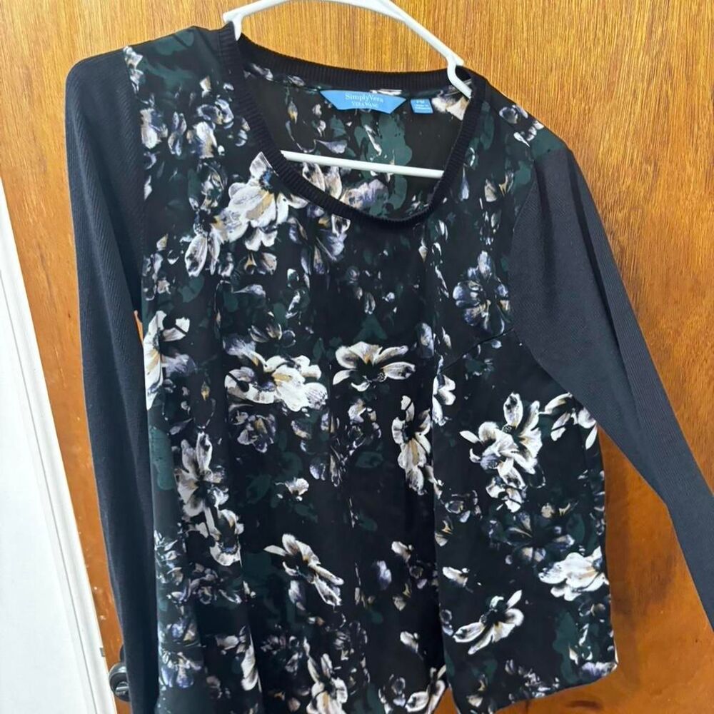 Vera Wang floral blouse